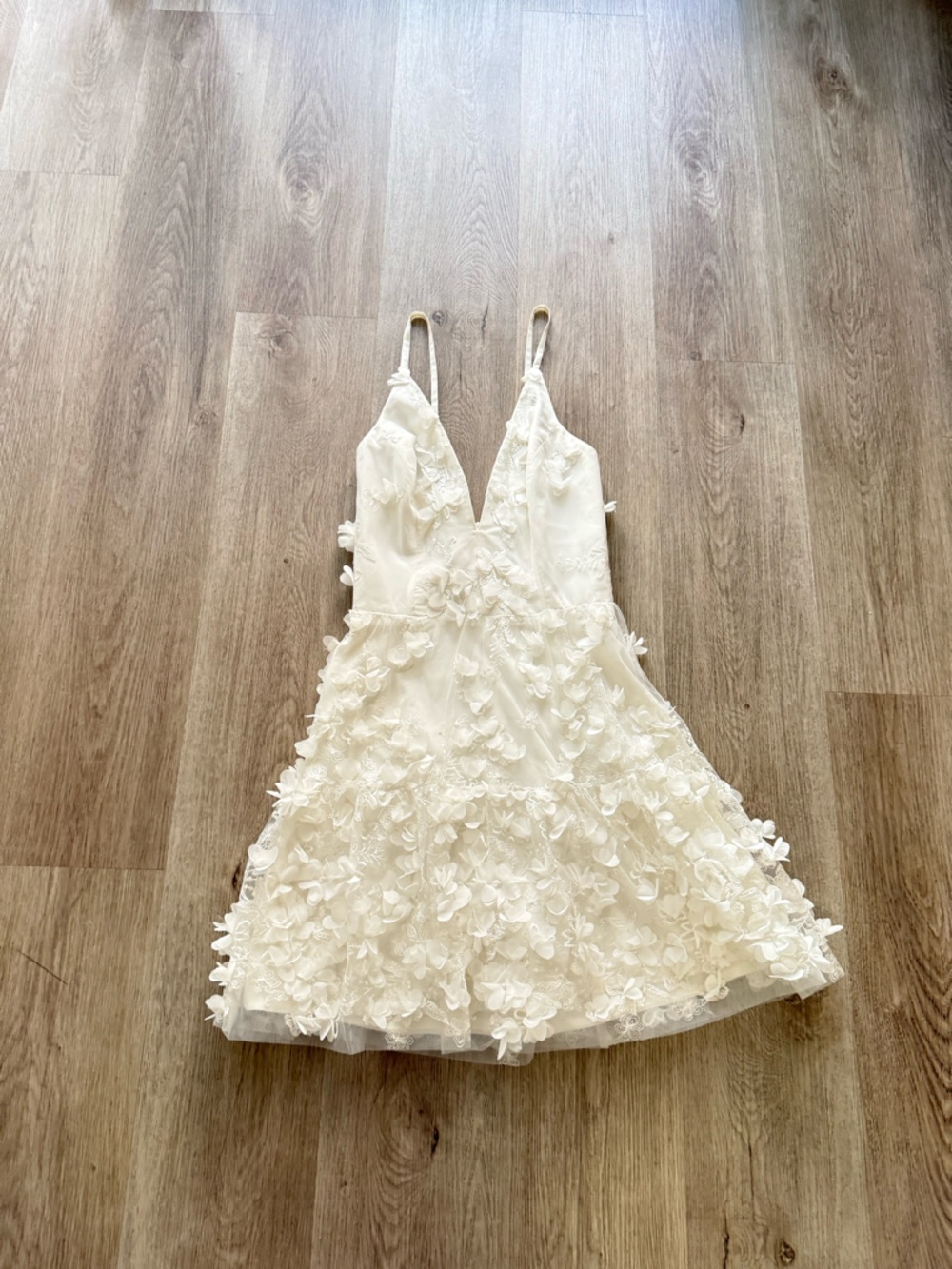 helsi riley off white 3d floral applique deep v-neck fit & flare mini dress XS - Picture 1 of 9
